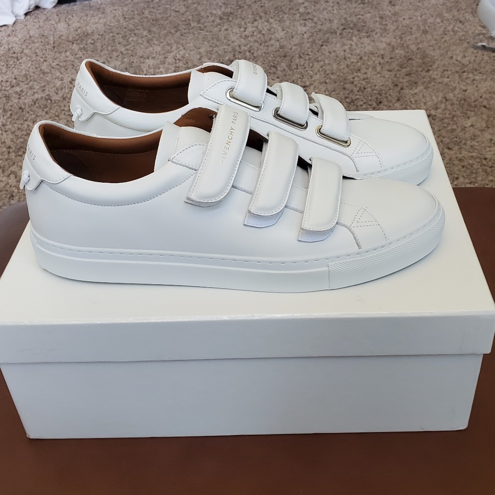 Givenchy Urban Street Sneaker - White